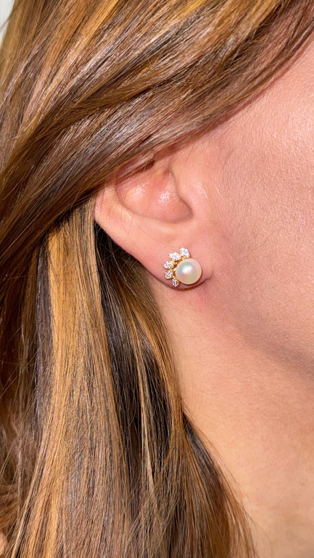 Side Pearl Studs