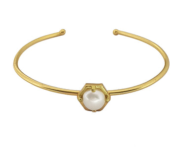 Delicate Pearl Bracelet