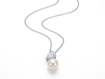 Lilou Pearl Necklace