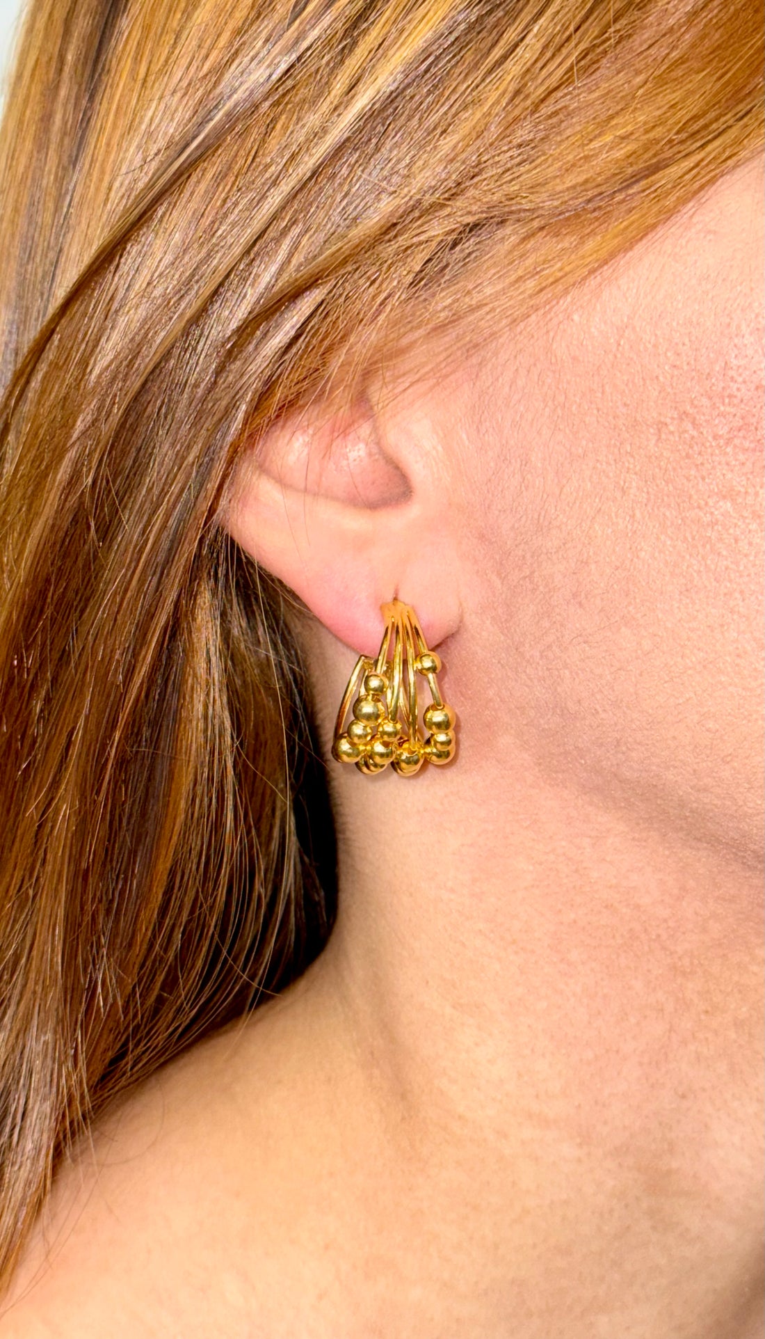 Ball Strand Hoops