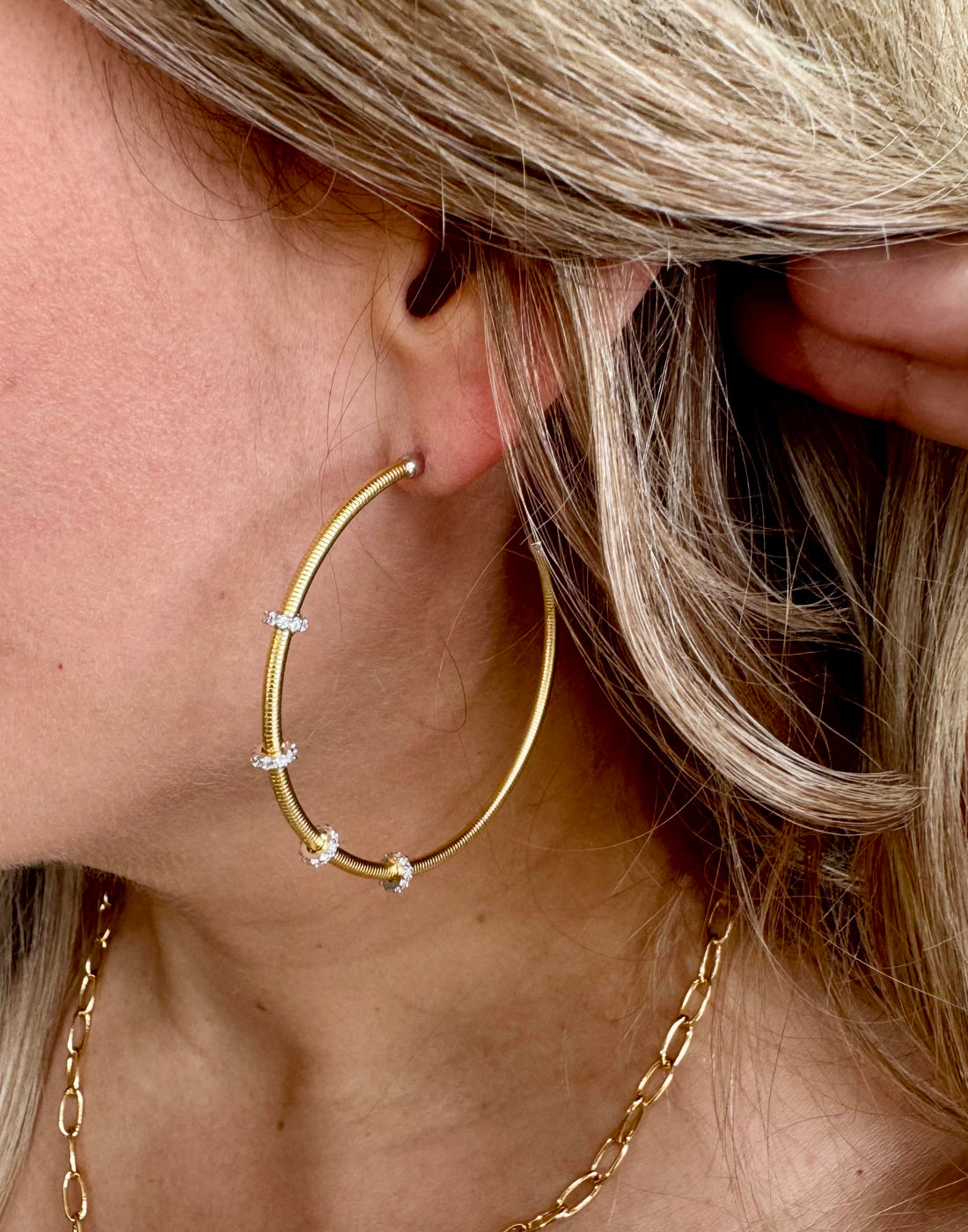 Gold Redondells Hoop