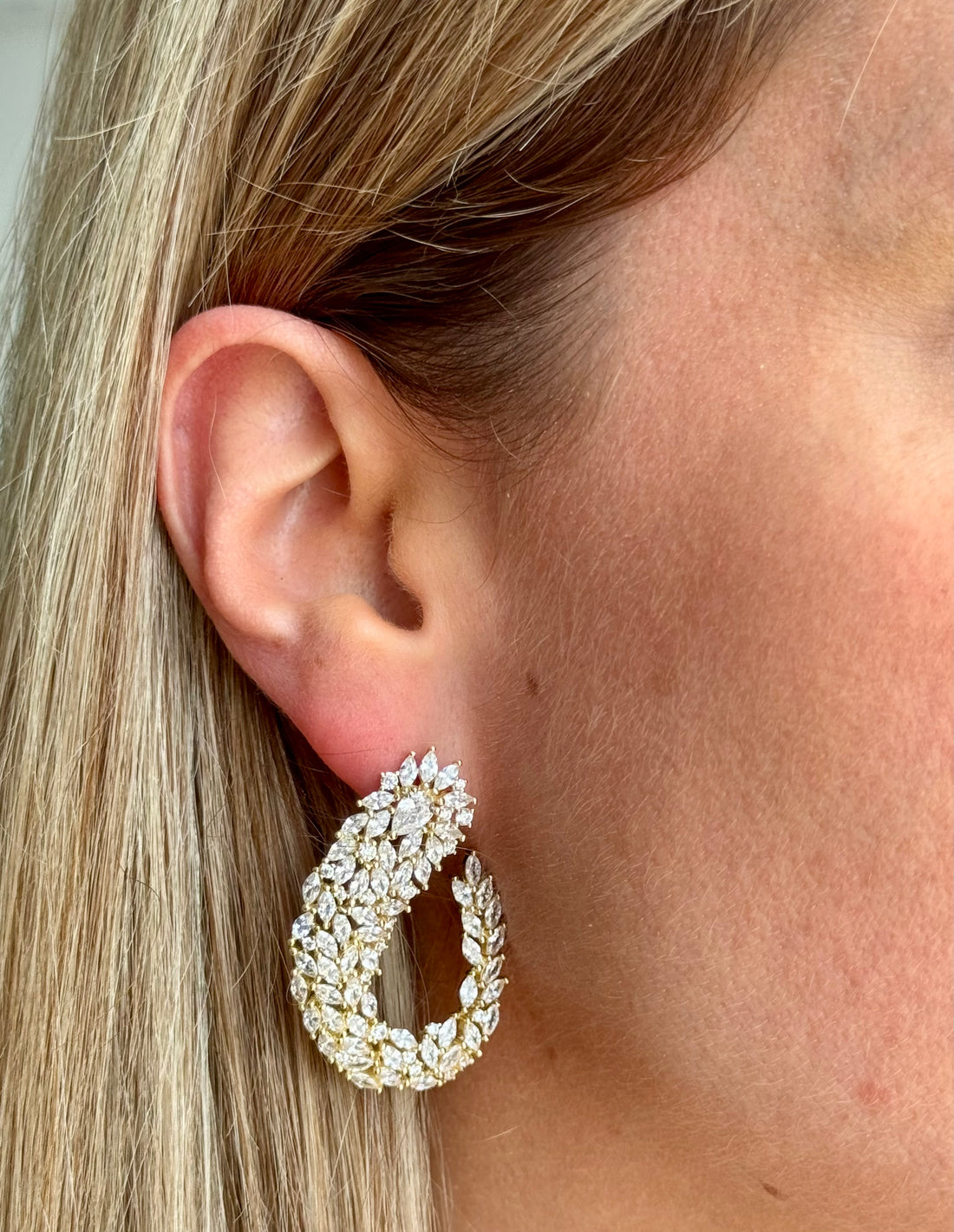 Gold Swirl Earring