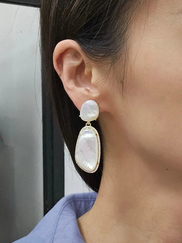 Dangle drops Mother of Pearl Earring